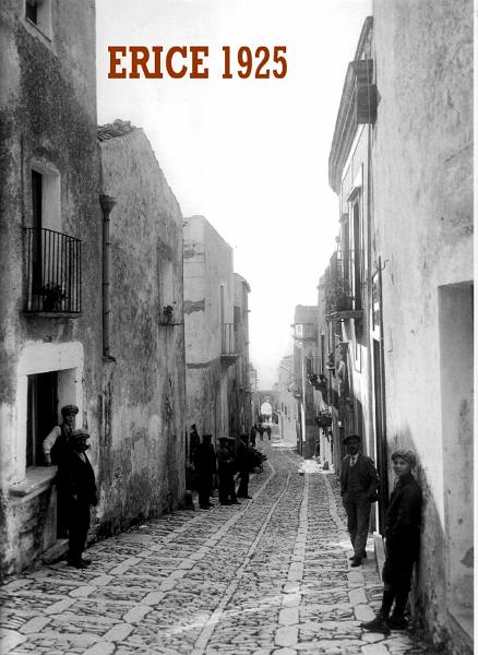 Vecchia Trapani 061 - Erice foto del 1925.jpg